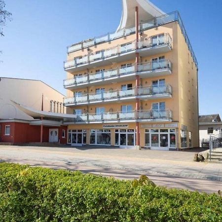 Strandhotel Prinz Von Preussen ツィノヴィッツ エクステリア 写真