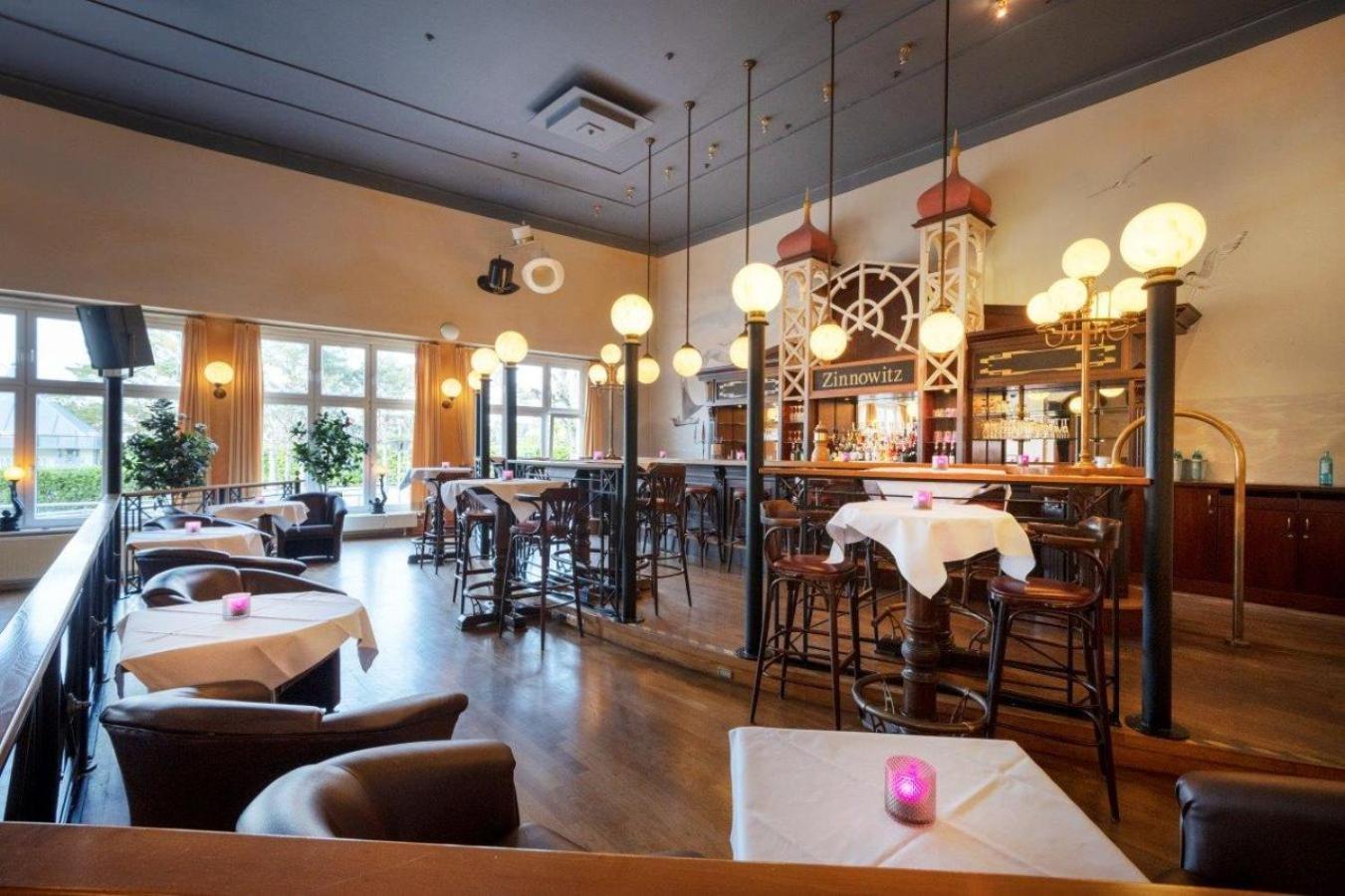 Strandhotel Prinz Von Preussen ツィノヴィッツ エクステリア 写真