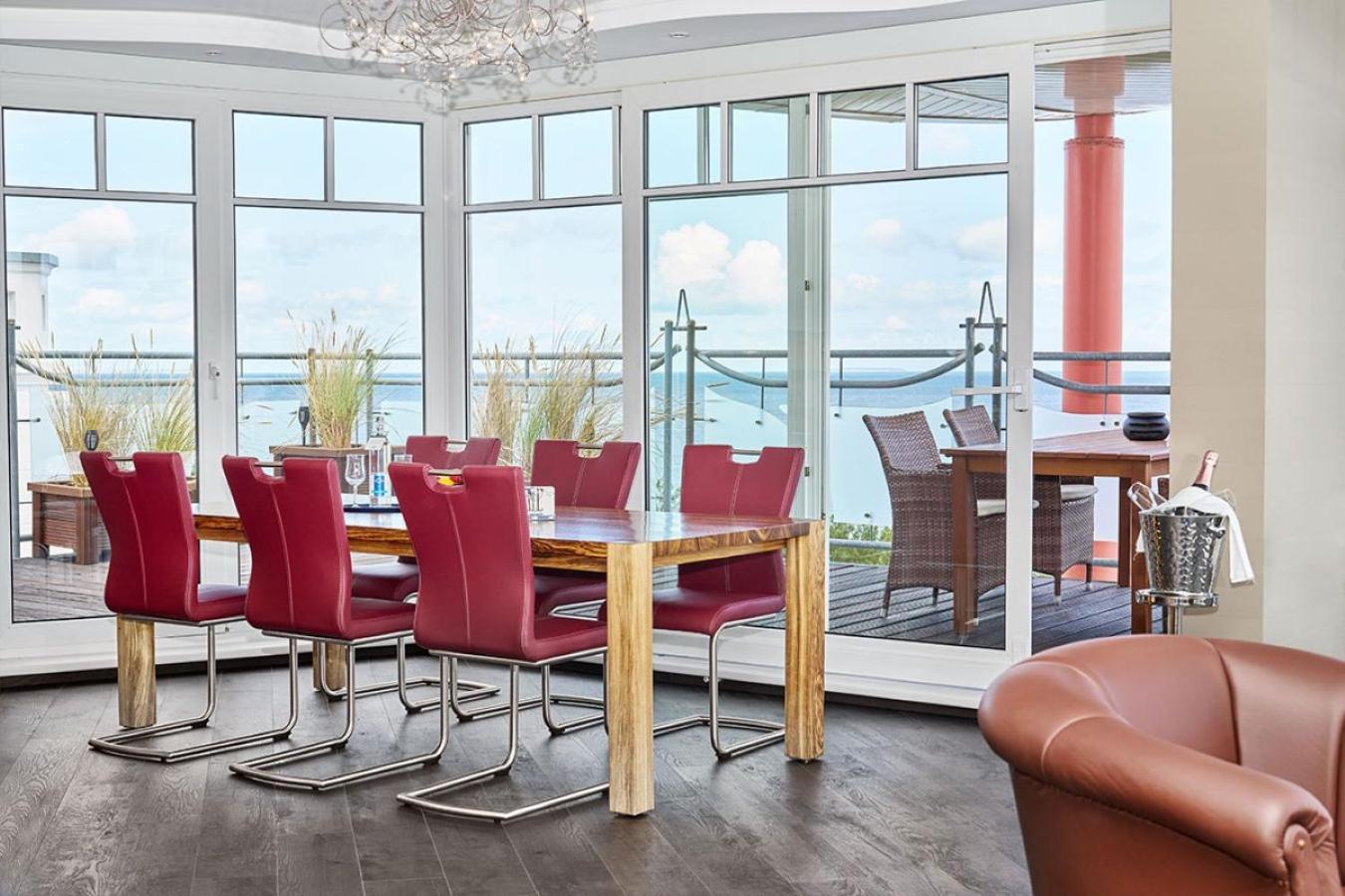 Strandhotel Prinz Von Preussen ツィノヴィッツ エクステリア 写真
