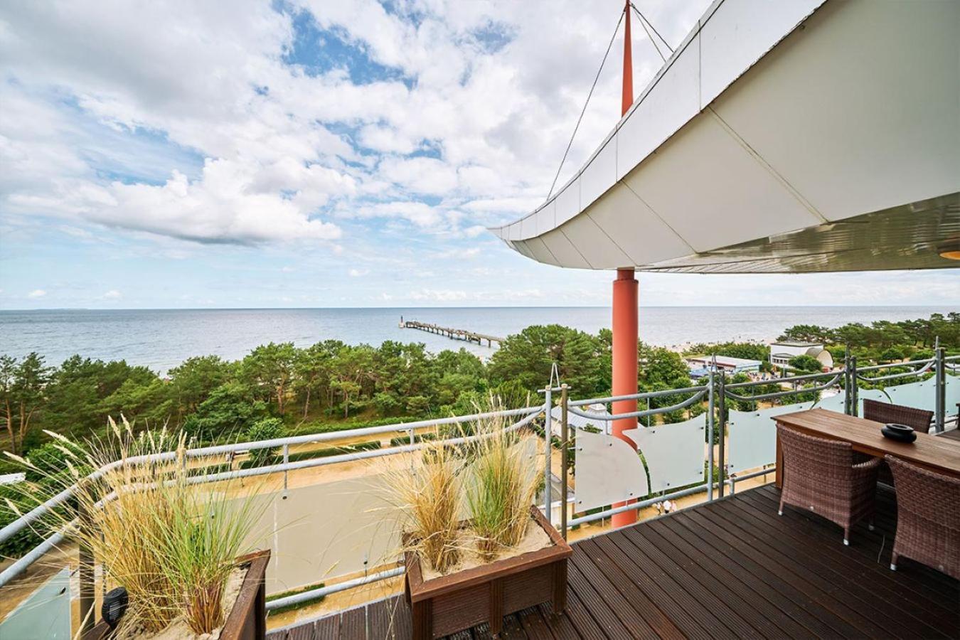 Strandhotel Prinz Von Preussen ツィノヴィッツ エクステリア 写真